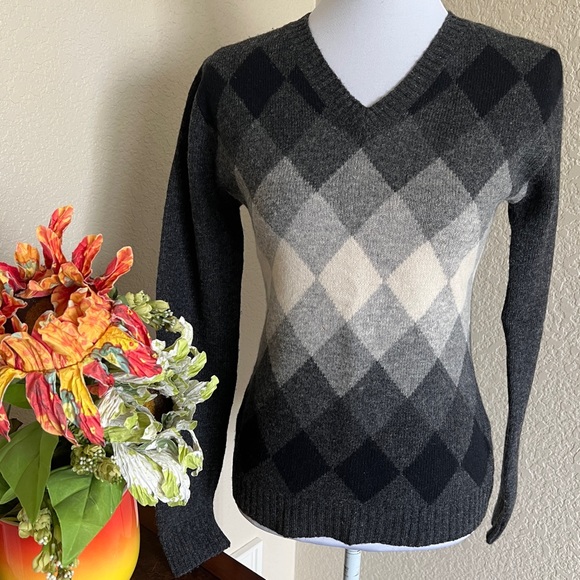 Vintage Evolution Wool V Neck Argyle Sweater - Picture 3 of 13
